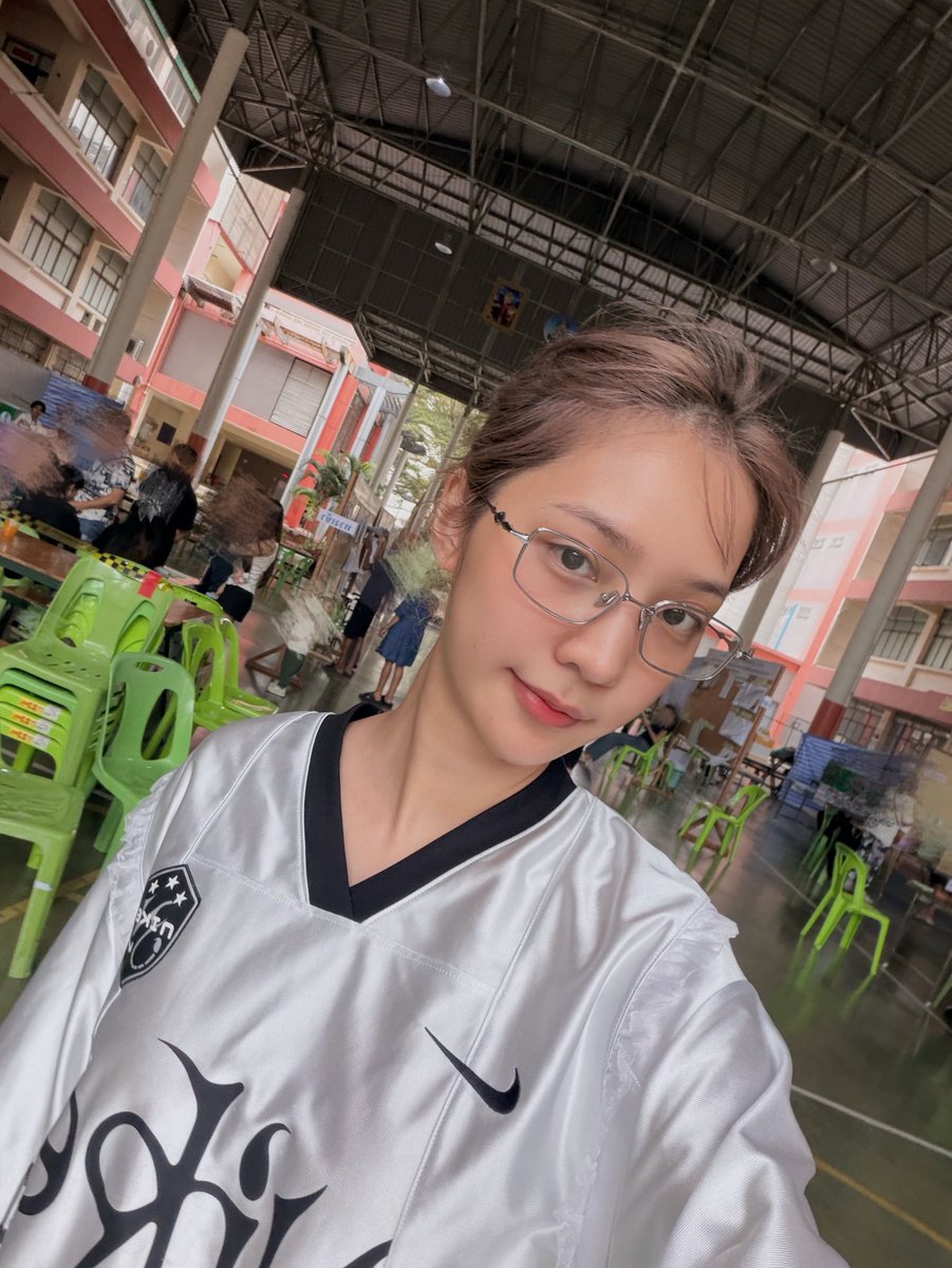 อย่าคิดว่าเสียงของตัวเองไม่มีความหมาย ออกมาใช้สิทธิของเราได้ถึง5โมงเย็นนี้นะทุกคน  #เลือกตั้ง69