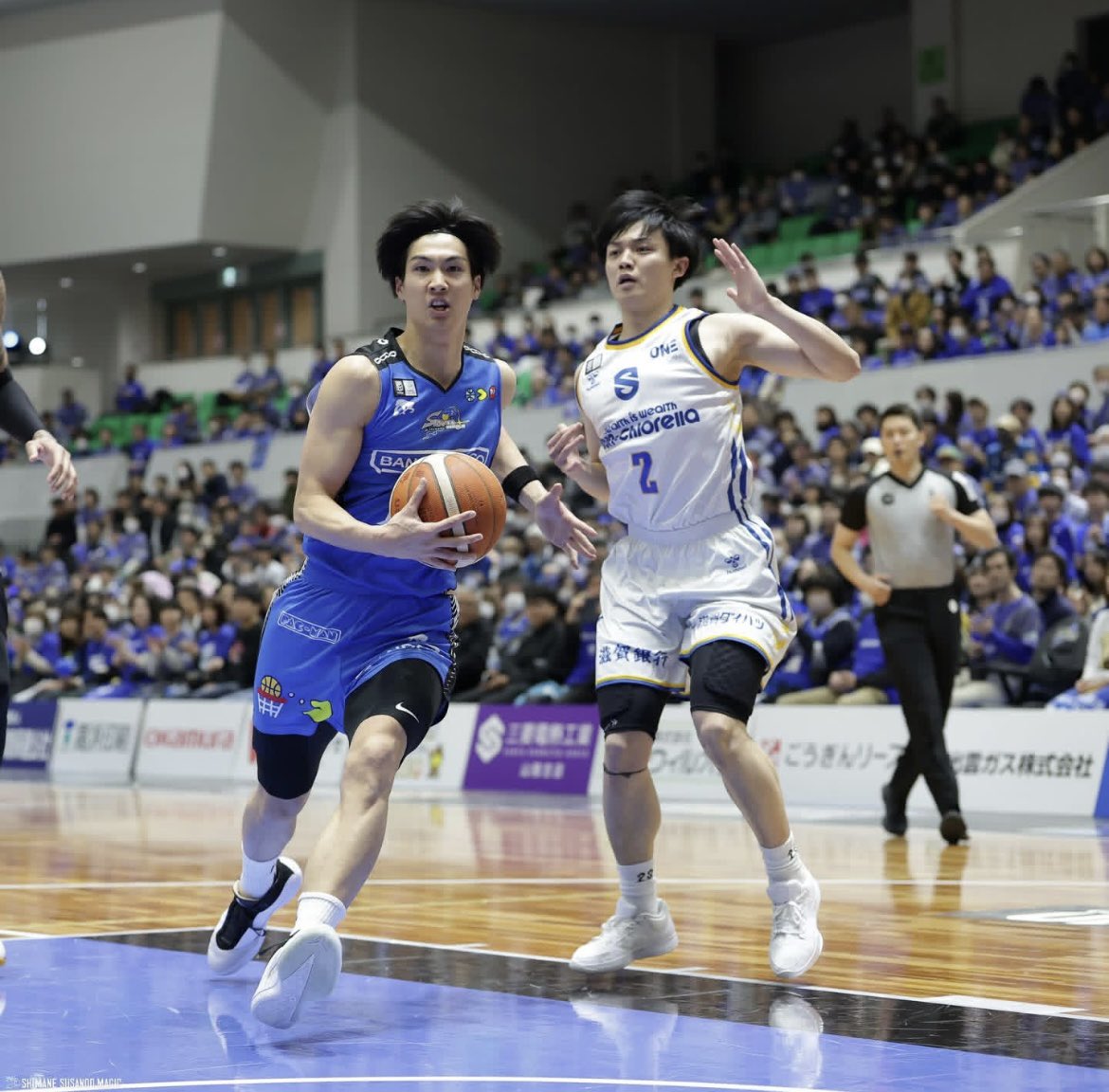 中村選手、13得点、8アシスト
スバラシ🏀🏀🏀
来週はいよいよ強敵三河戦。レイマン、西田、ガードナー、わー今から楽しみ😊😊
#島根スサノオマジック
#滋賀レイクス
#中村太地