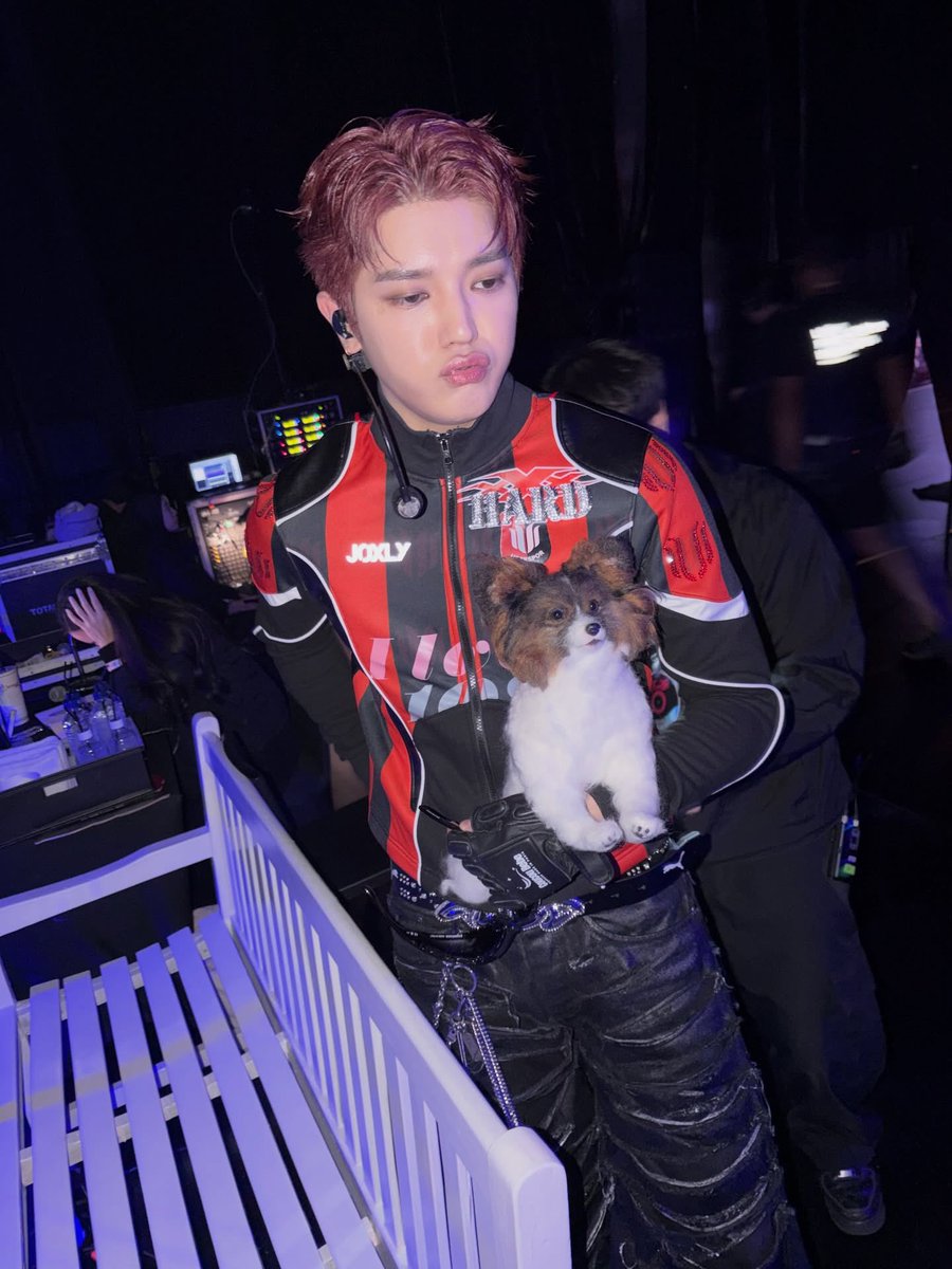 artis kerenku!! thank you for the bestest night ever kk tyong cant wait to see you again sooonn 🫂🫶🏻