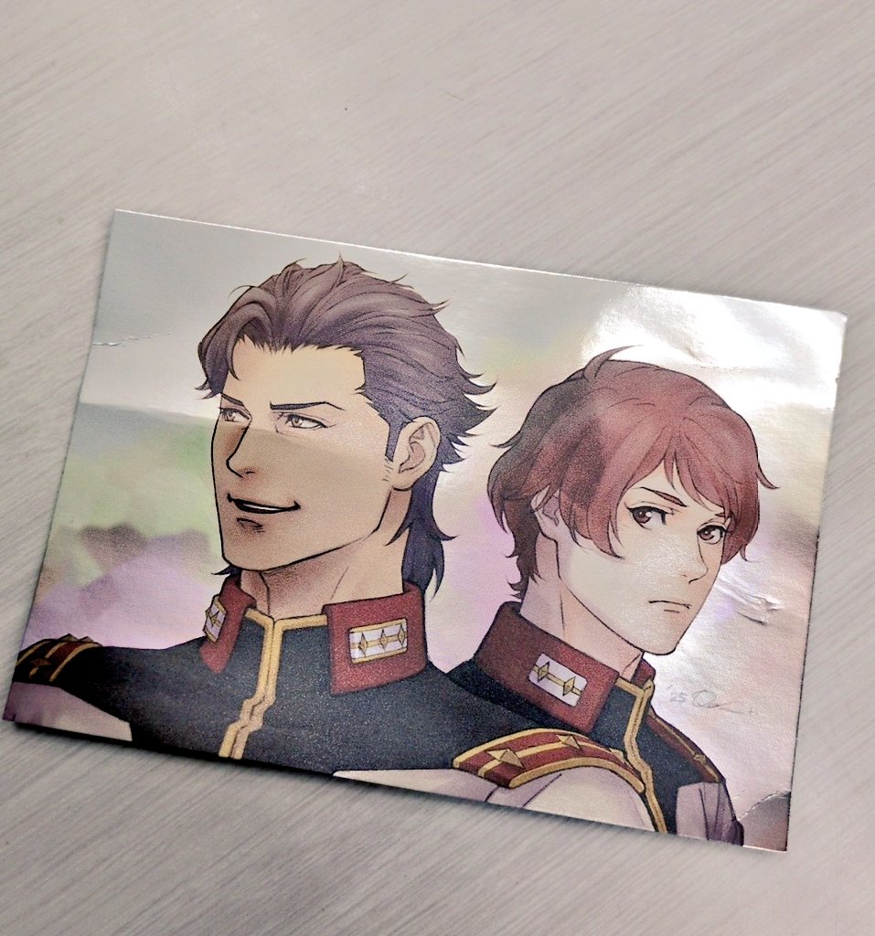 そいえばハサウェイを特典が第2弾になることを知らずにその前日に観てきました!笑
個人的に一番好きなシリーズなので
すごくよかった☺
カバンに入れてたら特典のカード曲がってた💦 