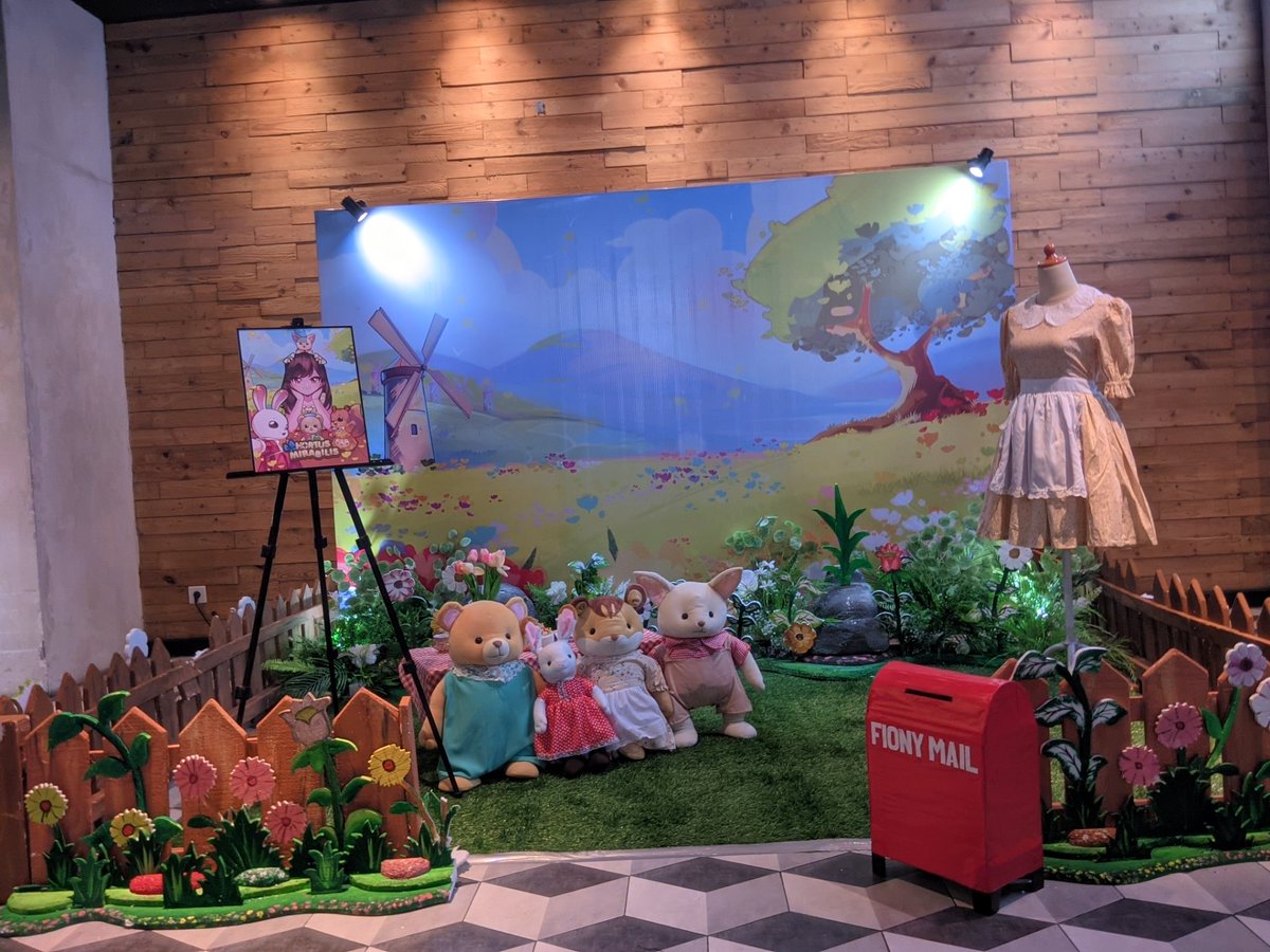 Gemasssss bangetttt,, abis dateng ke projekannya kakak2 symfiony sekalian nyobain frame photoboxnyaaa😍

#HortusMirabilis