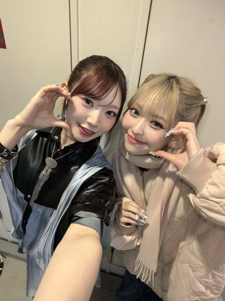 SEINA_euph's tweet image. #𝘿𝘼𝙎𝙃𝘽𝘼𝙎𝙃 #onefive さん
ありがとうございました！
ギラギラで自由に音楽を楽しむ空間ライブだった気がしていますとっても楽しかった〜🤝🏻🤍

栞音パートもかっこよくやりきった愛佳が頼もしくてずっと感動してた；；また5人で2マンリベンジさせてください🎺