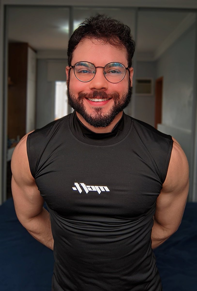Nerdwithpecs tweet media