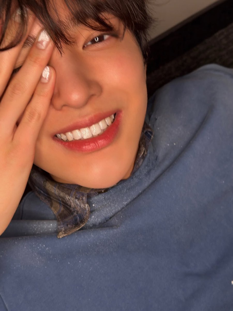 onlyfivee's tweet image. 이 똥강아지얼굴이전나설레 나는