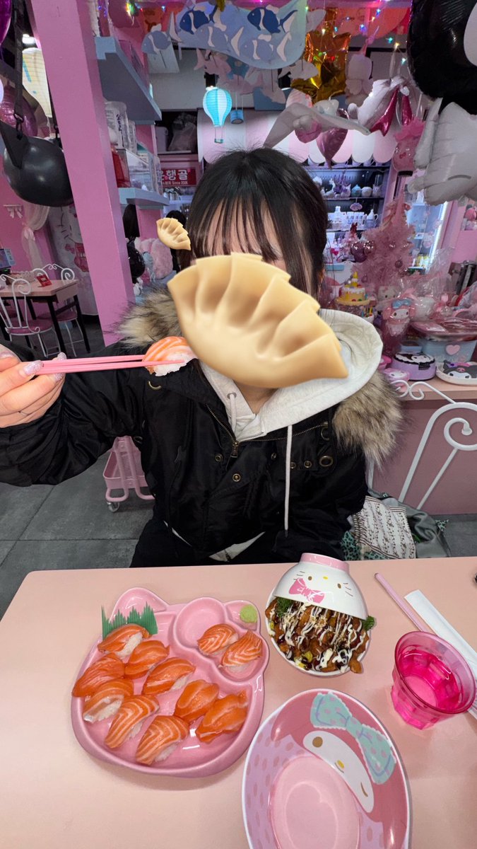 wy6_7's tweet photo. 🍣💕 https://t.co/OgqgpyOQoV