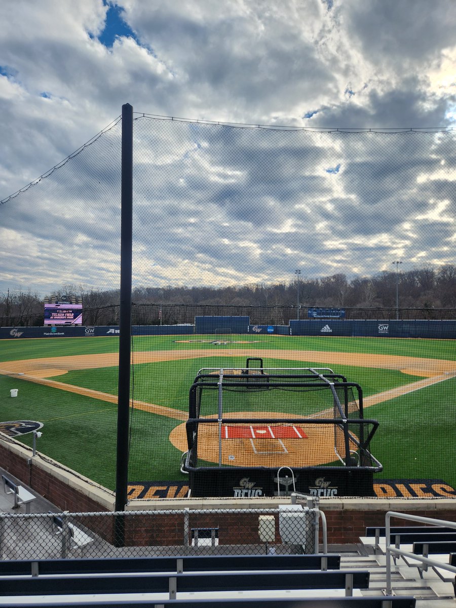 Miles Farnsworth tweet media