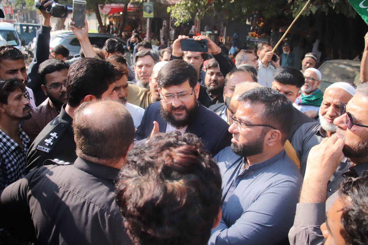 ہنگامی پریس کانفرنس
جماعت اسلامی کے ذمہ داران و کارکنان کی گرفتاری پر 
ہنگامی پریس کانفرنس
آج 08 فروری 2026
بروز اتوار
شام 6 بجے
ادارہ نورحق 
دفتر جماعت اسلامی کراچی۔
#14Feb_Dharna_toHoga