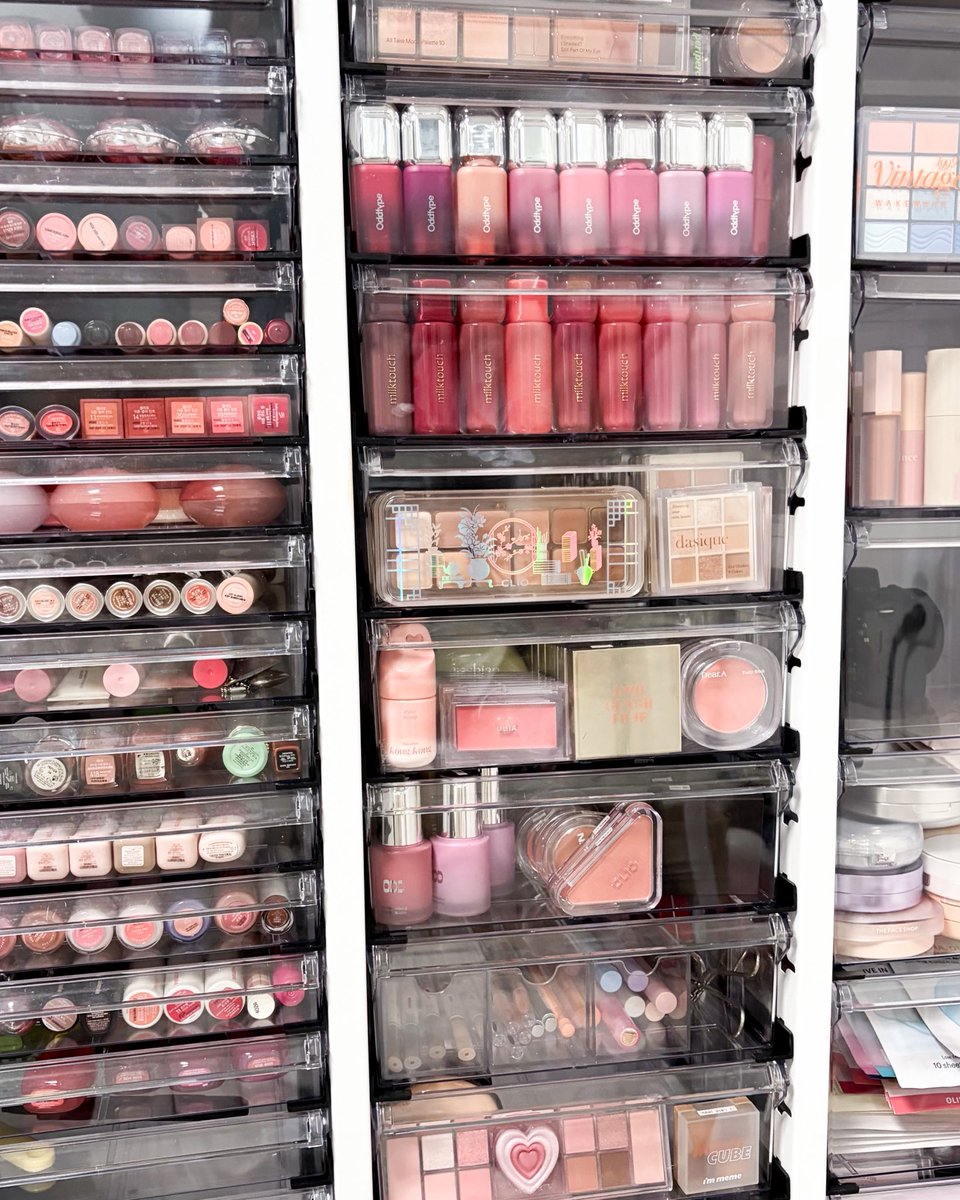 yeobeun__ii's tweet image. #광고 *링크 통해 매출 발생 시 일부를 받습니다.

화장품 부자가 추천하는
뷰티위크에서 놓치면 아쉬운 아이템들‼️

모든 추천템들 발색과 함께합니다•••

최대 30% 할인쿠폰을 준다하니
꼭 지금 만나봐🏃‍♀️