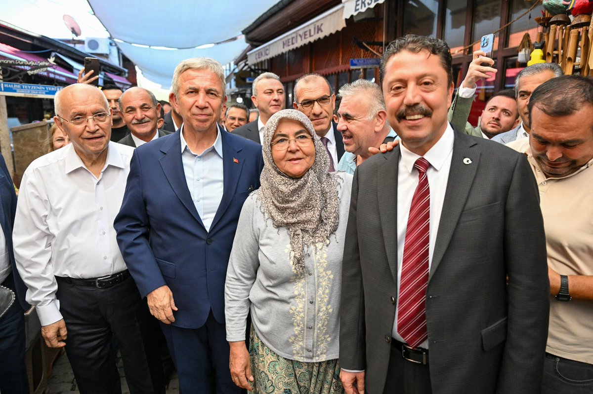 hititankara's tweet photo. AKP'ye geçiş haberleri gündemdeyken;
Nallıhan, Kalecik, Güdül, Şereflikoçhisar ve Beypazarı,Gölbaşı Belediye Başkanları sosyal medyada açıkça Mansur Yavaş'a vefa gösterdi.
Çünkü;
Günlük politik hesaplar gelir geçer...
Vefa kalır.
Bizi yol değil, yoldaşlar ilgilendirir. Bu bilsin. https://t.co/14kjvazKXm