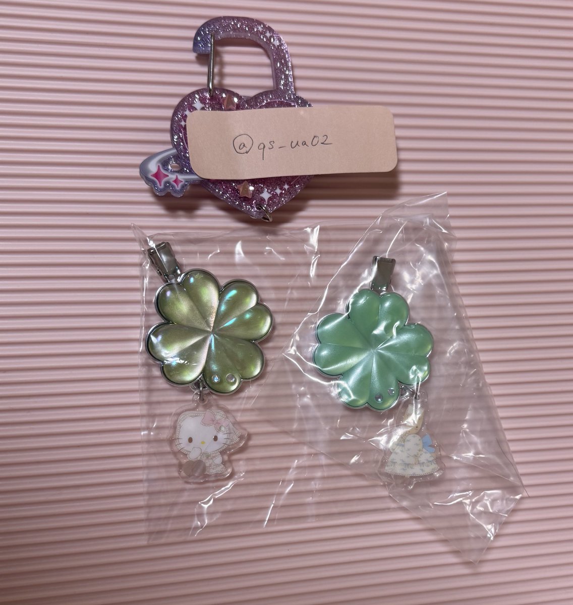 qs_ua02's tweet photo. 【交換】 サンリオ フォレストレース シークレットヘアクリップ

譲 : キティ、マロンクリーム

求 : チャーミーキティ

郵送希望
お気軽にお声かけください☺︎ https://t.co/OM84SwyakQ