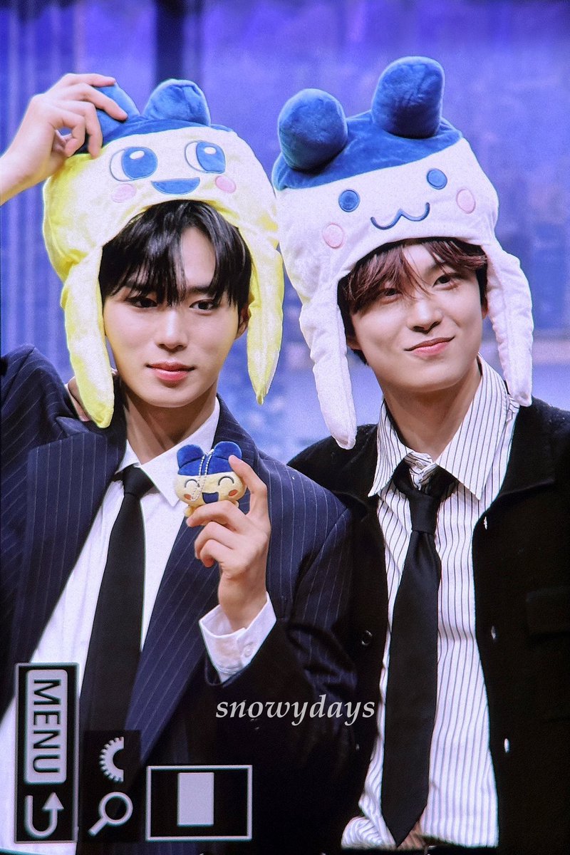 초원 ᵔ︡⩊ᵔ︠ tweet media