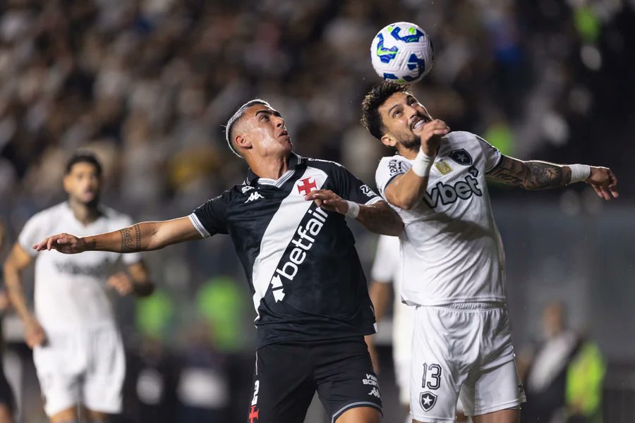 Noite de Copa tweet media