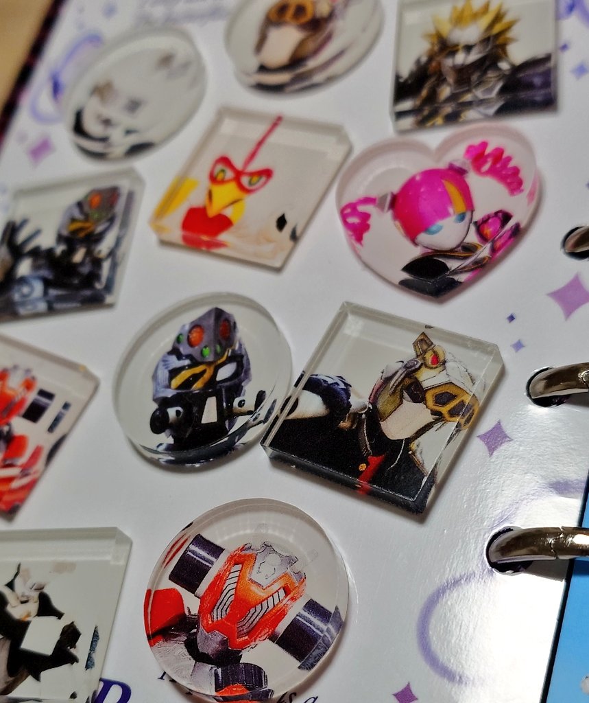 シール集めにハマってるAceです✌️
野中さんにお願いしておはじきシールの試作をしてもらったよ🥰ｶﾜｲｲ