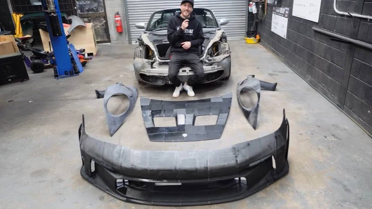 real3DPtech's tweet photo. Challenging Real Car Exterior Production Using Only Consumer-Grade 3D Printers https://t.co/qtTT0XV0qh https://t.co/CCAZiAbnOq