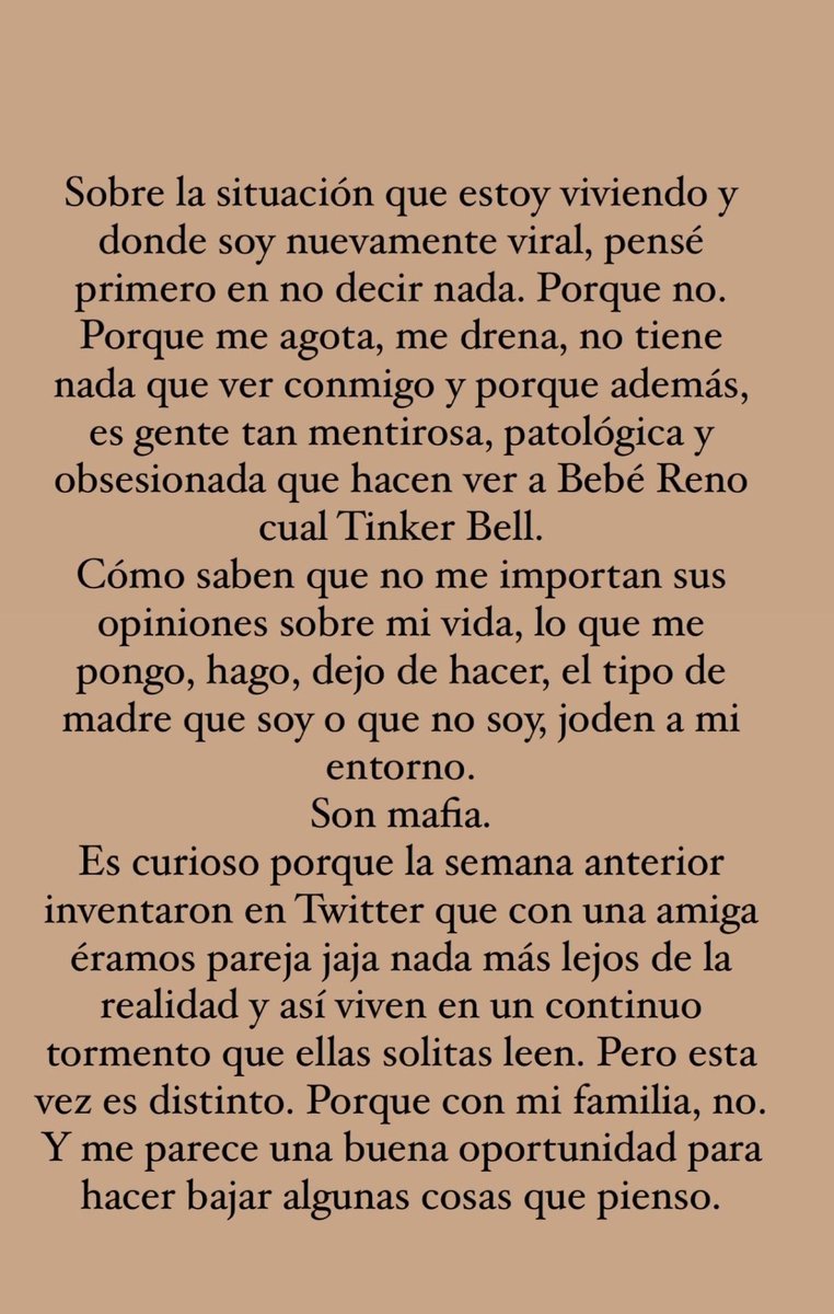 kal_kauffman's tweet image. Si… era como yo decía. Contradictela y mentirosela siempre. Sobre que a la amiga la dejo de lado para irse a chuponear con un desconocido, ahora la quemó y a Canju no le importaba nada y estaba cenando en familia. En qué quedamos? Todavía hay gente bancando a esta loca mitómana