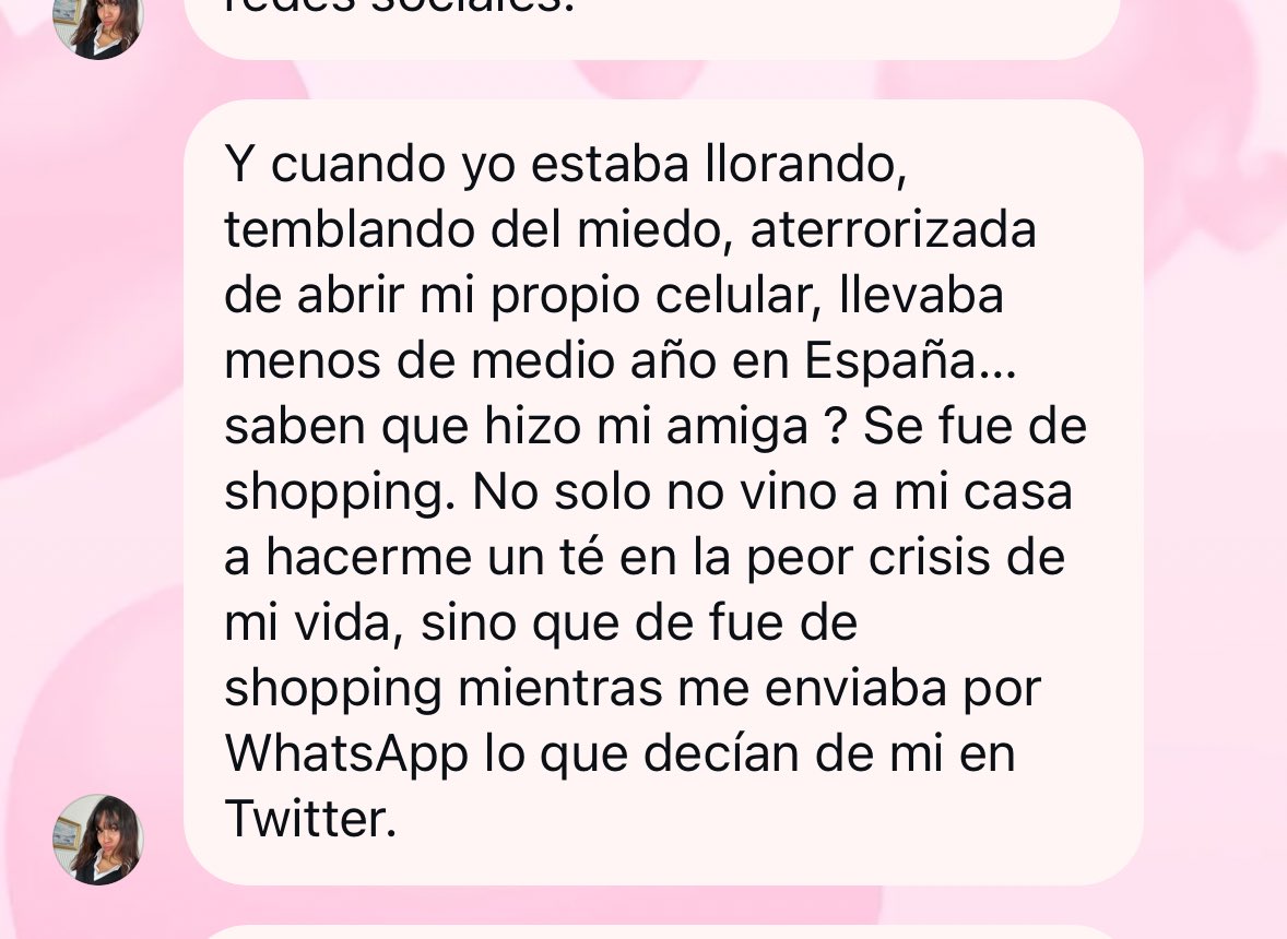 kal_kauffman's tweet image. Si… era como yo decía. Contradictela y mentirosela siempre. Sobre que a la amiga la dejo de lado para irse a chuponear con un desconocido, ahora la quemó y a Canju no le importaba nada y estaba cenando en familia. En qué quedamos? Todavía hay gente bancando a esta loca mitómana