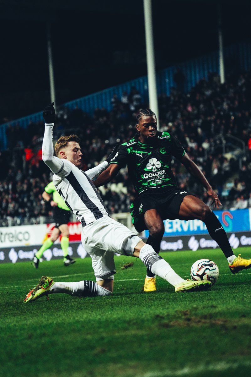 SportCharleroi's tweet photo. Les photos de la rencontre. 📸🎞️
#CHACER #NapoleonScore ⚫️⚪️ https://t.co/BWwFFMpKiL