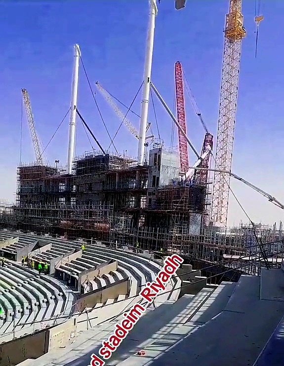 زاوية الملاعب ⛳️🏟 tweet media