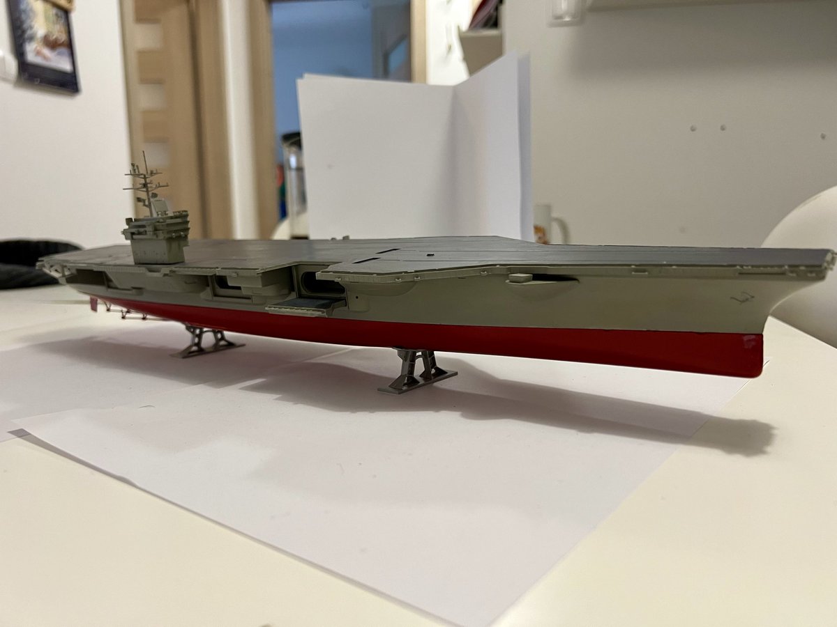 Pan admirał nabiera kształtów.