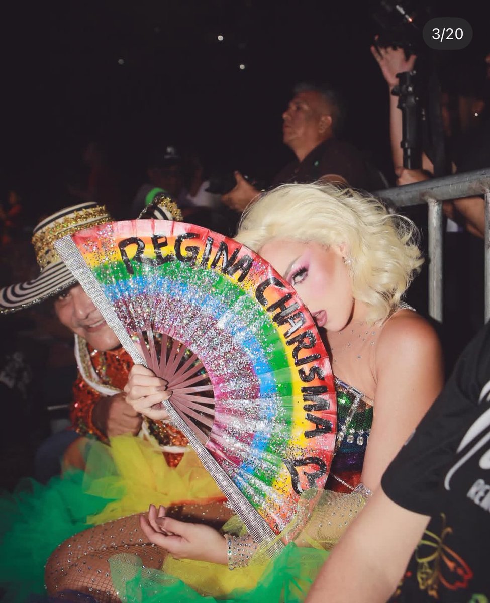 Por primera vez una Reina del <a href="/Carnaval_SA/">Carnaval de Barranquilla</a> hace Drag para el Desfile Gay y eso me encantó. De eso se trata, de hacer cosas diferentes y salir del molde 🦄🦄🏳️‍🌈🏳️‍🌈