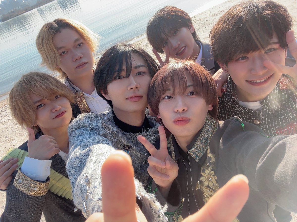 いよいよ明日新体制お披露目LIVEです！ この日のためにメンバー