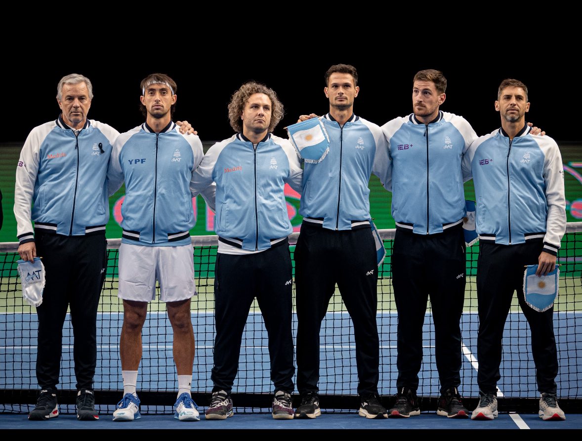 Gracias por ir a la otra punta del mundo y representarnos