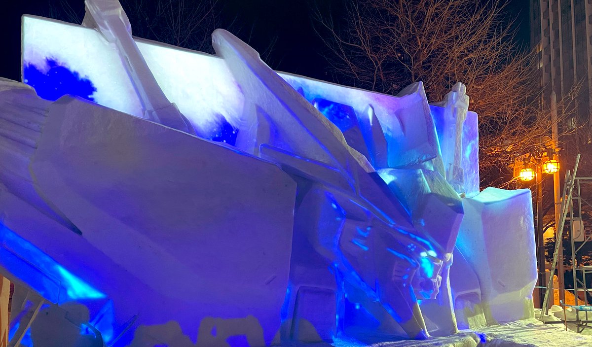 R4pportff141's tweet photo. 今日はΞの雪像みてハサウェイ見てそのあと家で超かぐや見た。ギルベルタも引いた。最高の1日 https://t.co/spIlHGUSeJ