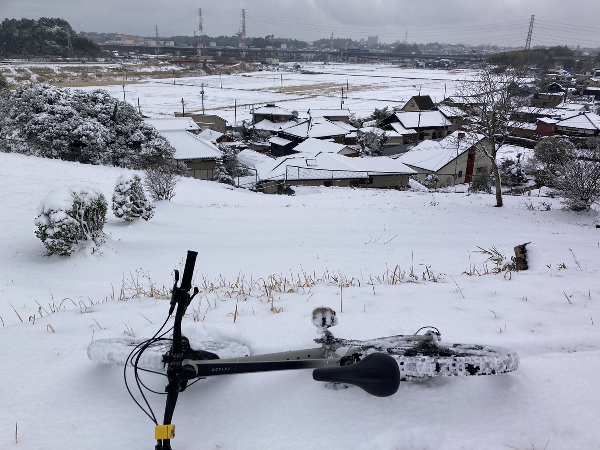 久しぶりのドカ雪⛄️
深雪ライドを楽しみました。