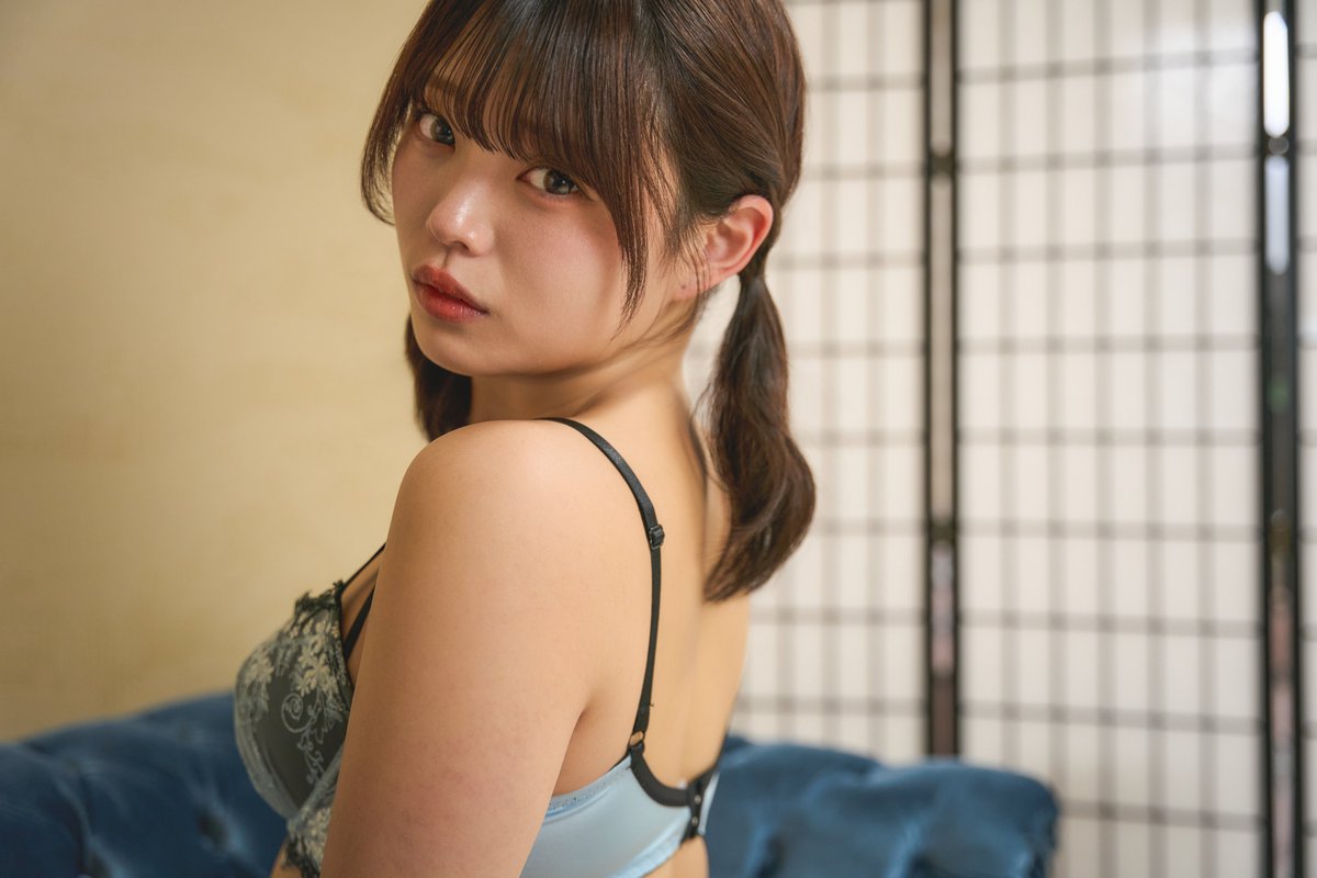 静寂に灯る、孤独の体温 ~ A flickering heat of solitude. ~ #猫好杏