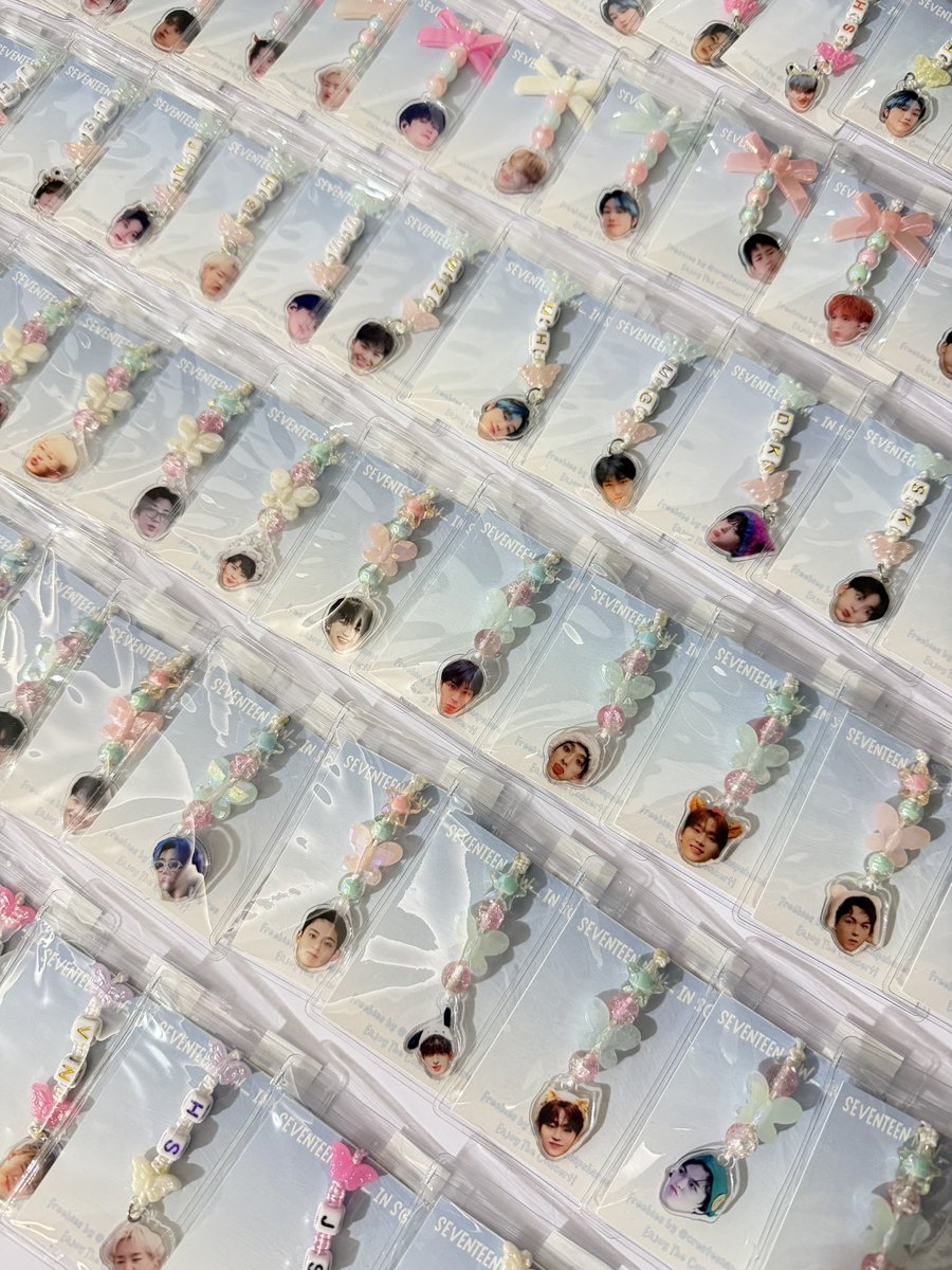 lemonpeachyyy's tweet photo. SEVENTEEN NEW_ IN SINGAPORE FREEBIES

Will be distributing 70+ svt phone charms at sg national stadium
Time and exact location will be announced d-day on my ig/twitter
For trade, just dm ig @/createsnapshares

See ya March 7th!

#SEVENTEEN_NEW_IN_SINGAPORE #SEVENTEEN_NEW_IN_SG https://t.co/YqG8Us34Nb