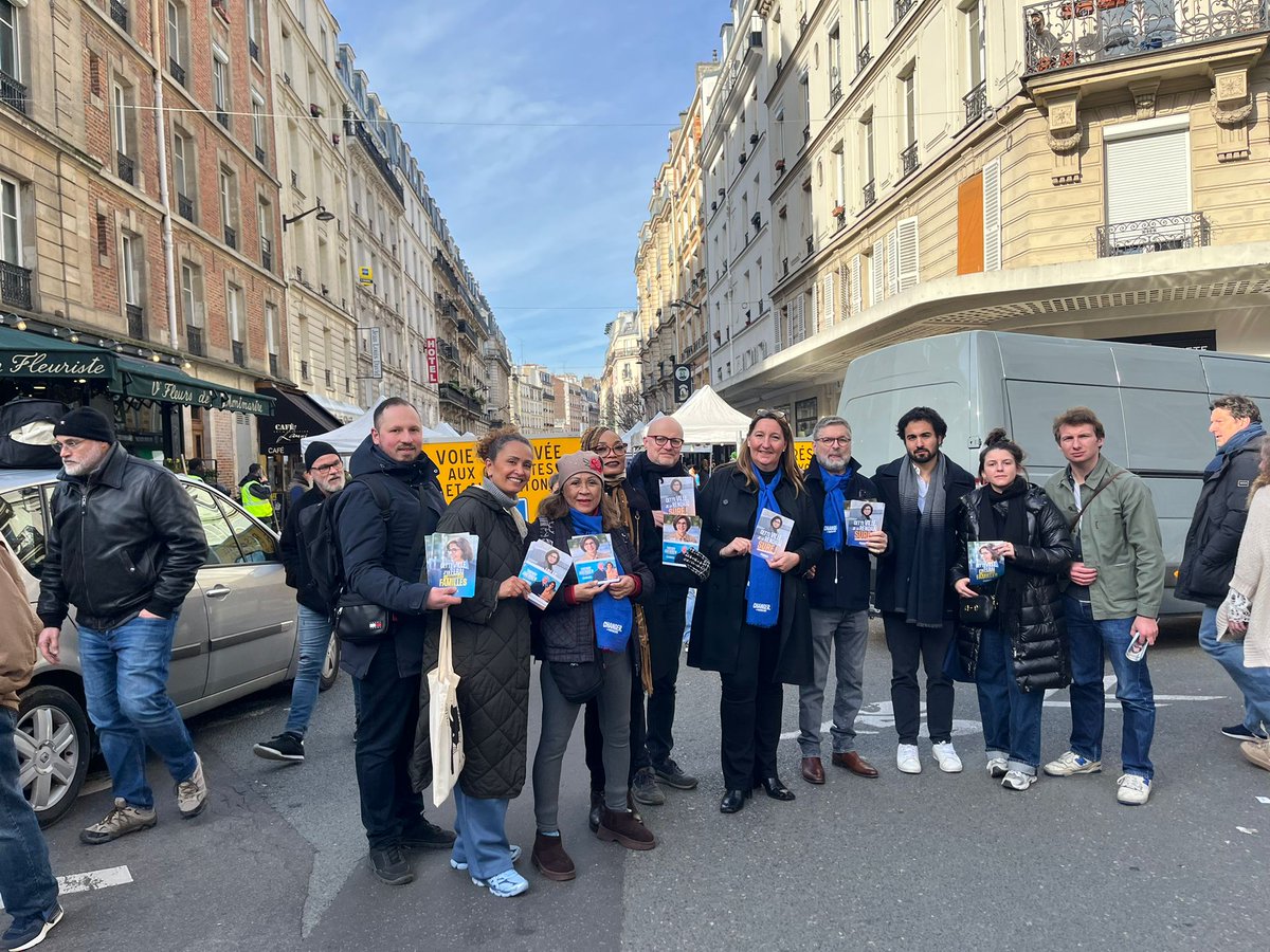 📌 18ème ardt de Paris!
Ce dimanche tractage auprès des habitants pour présenter notre candidate <a href="/datirachida/">Rachida Dati ن</a> pour la Mairie de #Paris et <a href="/ThierryGuerrier/">Thierry Guerrier</a> pour la mairie du 18è ardt.

Avec la présence de <a href="/SylvainMaillard/">Sylvain Maillard</a> à #Simplon #Marcadet #Julesjoffrin #rueduepoteau💪

⚠️Le