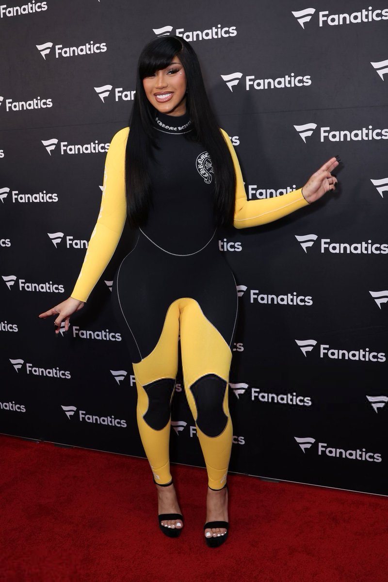 La Cardi B x Chrome Hearts wetsuits and platform heels ! I like when she wears these! Blue/Black 2023 vs. Yellow/Black 2026! La Cardi B x Chrome Hearts wetsuits and platform heels ! I like when she wears these! Blue/Black 2023 vs. Yellow/Black 2026!