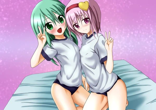 #女の子二人のイラストを貼る 