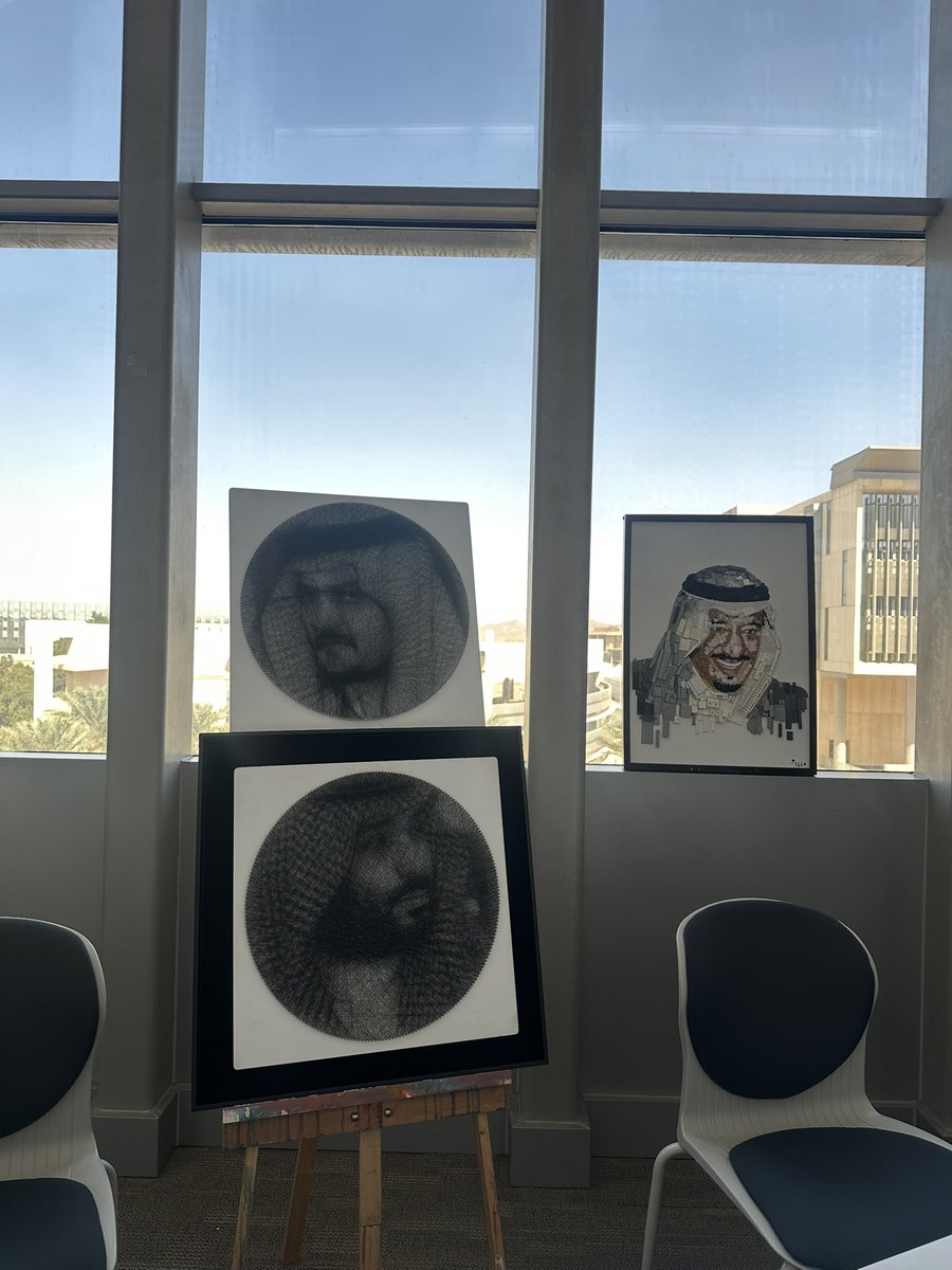 ت ُـولين tweet media