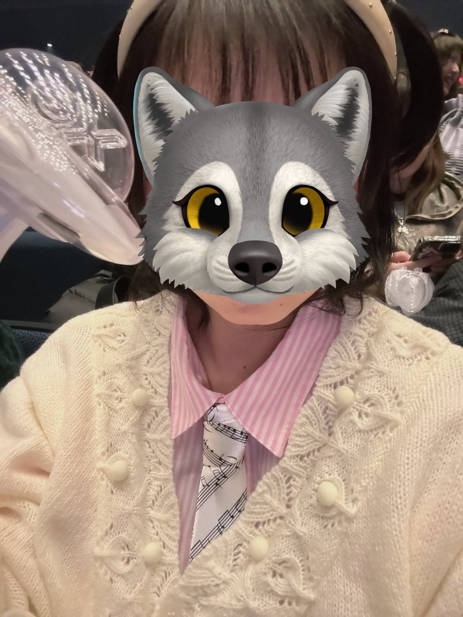 Chito0115's tweet photo. XG WORLD TOUR: THE CORE 
今日も最高すぎました😻
みんなビジュ爆発しすぎだし客降り近いし目の保養になりました✨
お見送り会も当たって最高の1日でした🩵
次は仙台！待ちきれない🐺🔥 https://t.co/xXMNK8d0DO
