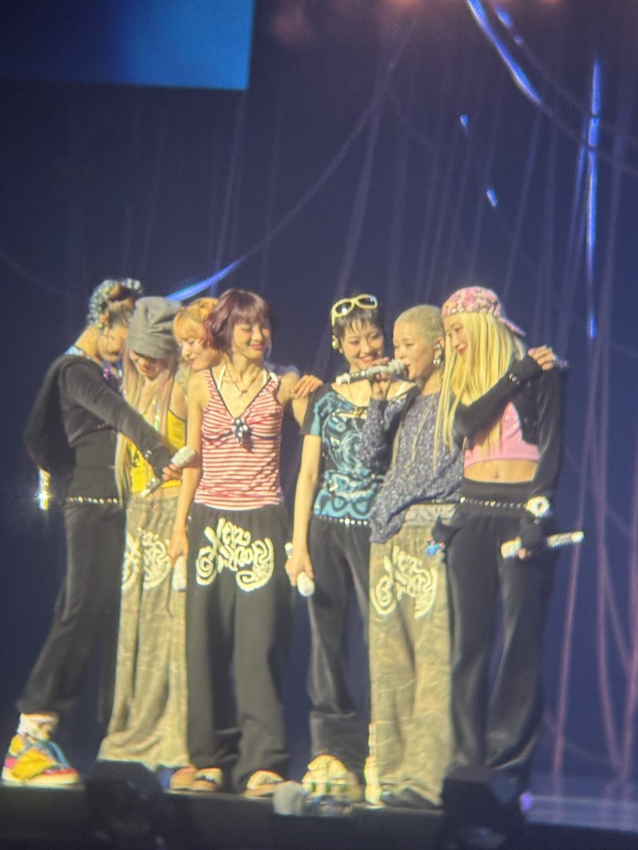 Chito0115's tweet photo. XG WORLD TOUR: THE CORE 
今日も最高すぎました😻
みんなビジュ爆発しすぎだし客降り近いし目の保養になりました✨
お見送り会も当たって最高の1日でした🩵
次は仙台！待ちきれない🐺🔥 https://t.co/xXMNK8d0DO
