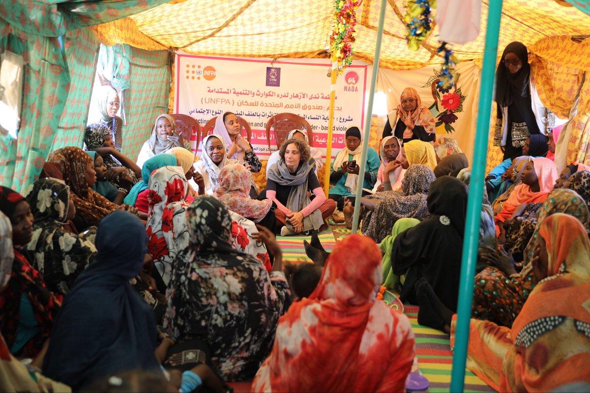 _UnfpaSudan's tweet photo. .@FabriziaFalcio1 met with women displaced from South Kordofan State, who arrived at Goz Al Salam Camp in White Nile State after weeks of arduous displacement. She reaffirmed UNFPA’s commitment to expanding its reproductive health and protection interventions in White Nile State https://t.co/IHiVPryGtb