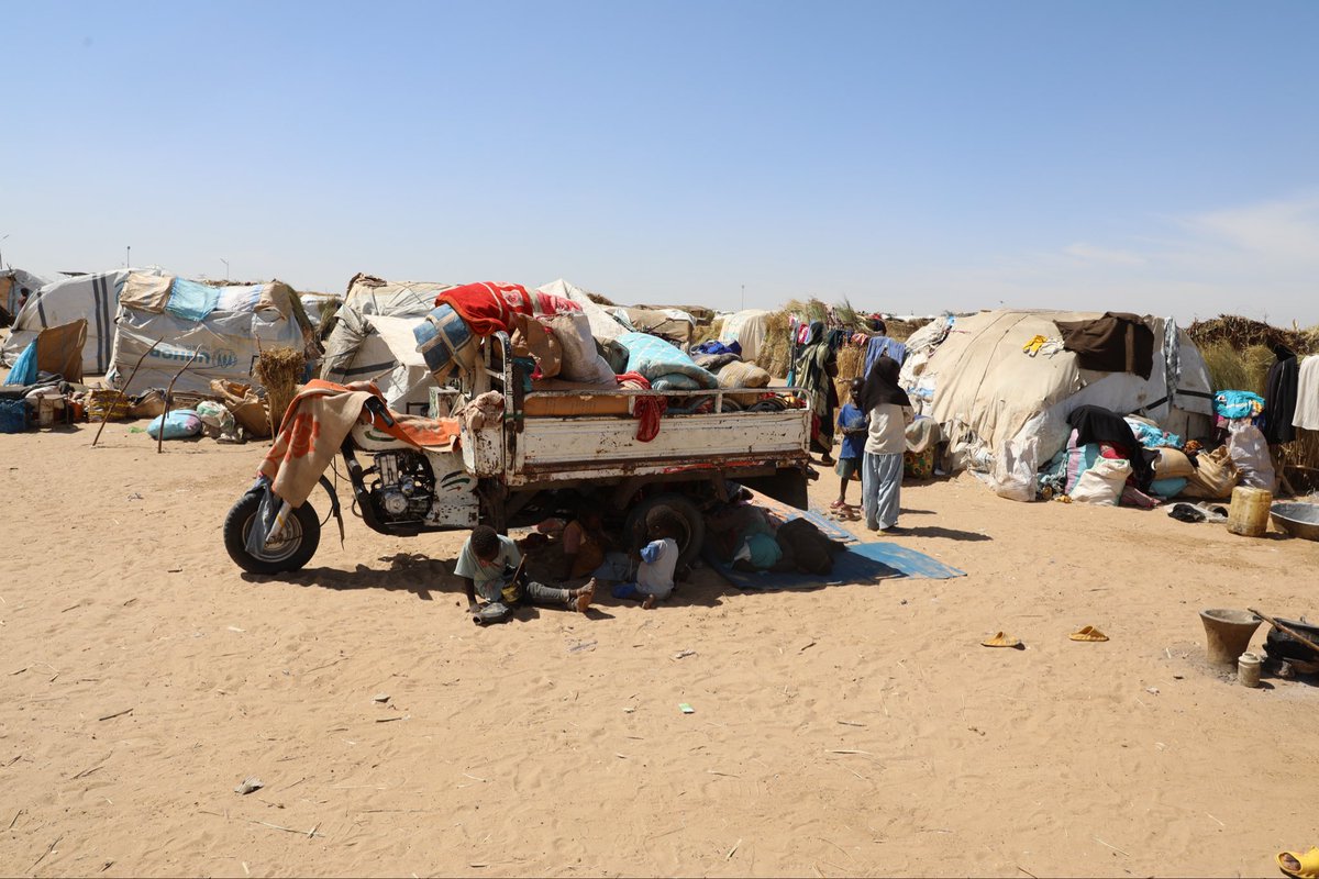 _UnfpaSudan's tweet photo. .@FabriziaFalcio1 met with women displaced from South Kordofan State, who arrived at Goz Al Salam Camp in White Nile State after weeks of arduous displacement. She reaffirmed UNFPA’s commitment to expanding its reproductive health and protection interventions in White Nile State https://t.co/IHiVPryGtb