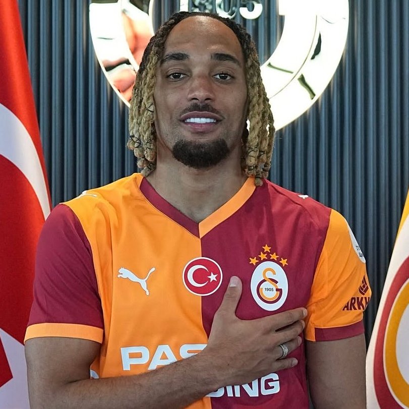 lemarcaspors_'s tweet photo. Okan Buruk: "Sacha hazır geldi. İki gün önce yaptığımız testlerde de en hazır gözüken kişi o. Oyunun devamında onu düşünüyoruz." https://t.co/YRU5pHswKO