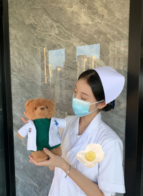 护士依依 tweet media