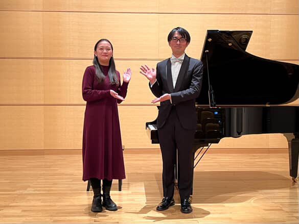 MAComp2025's tweet photo. 【団員の活動情報】
本日、団員の谷川円香による作品が再演されました。

ピアノ　西村翔太郎　
作曲　谷川円香　雪の変奏曲～Variation de la neige～ 

サウスピアLIVEクラシック
西村翔太郎ピアノコンサート
武蔵浦和コミュニティセンター サウスピア9階 多目的ホール
13:15開場 14:00開演 

(続く) https://t.co/eCPzcCqWF8