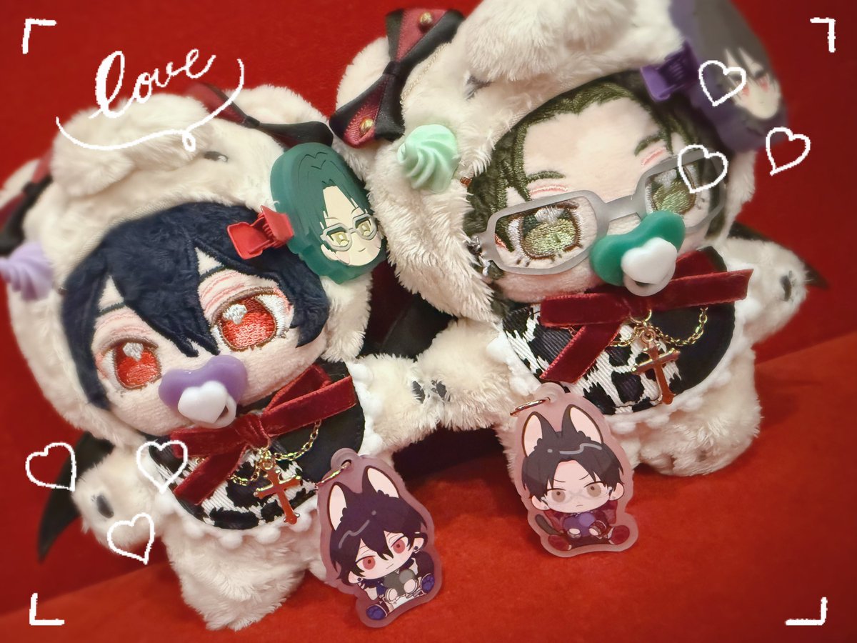 もらったれけちゃんアクキーが大変かわいいし瞬きグルマンなの愛です…♡