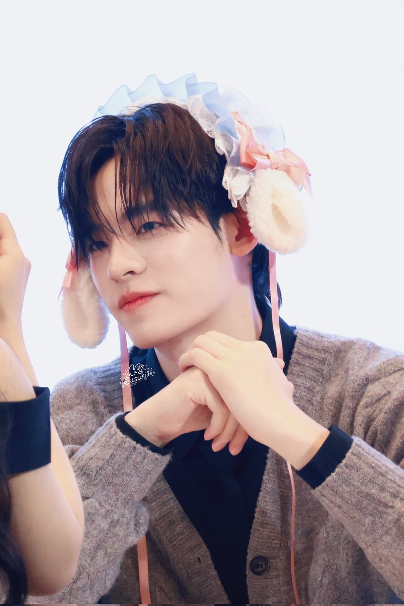 250719 🐰宝宝🎀🎀 @porsuppakarn #Teeteeporfansigninshanghai