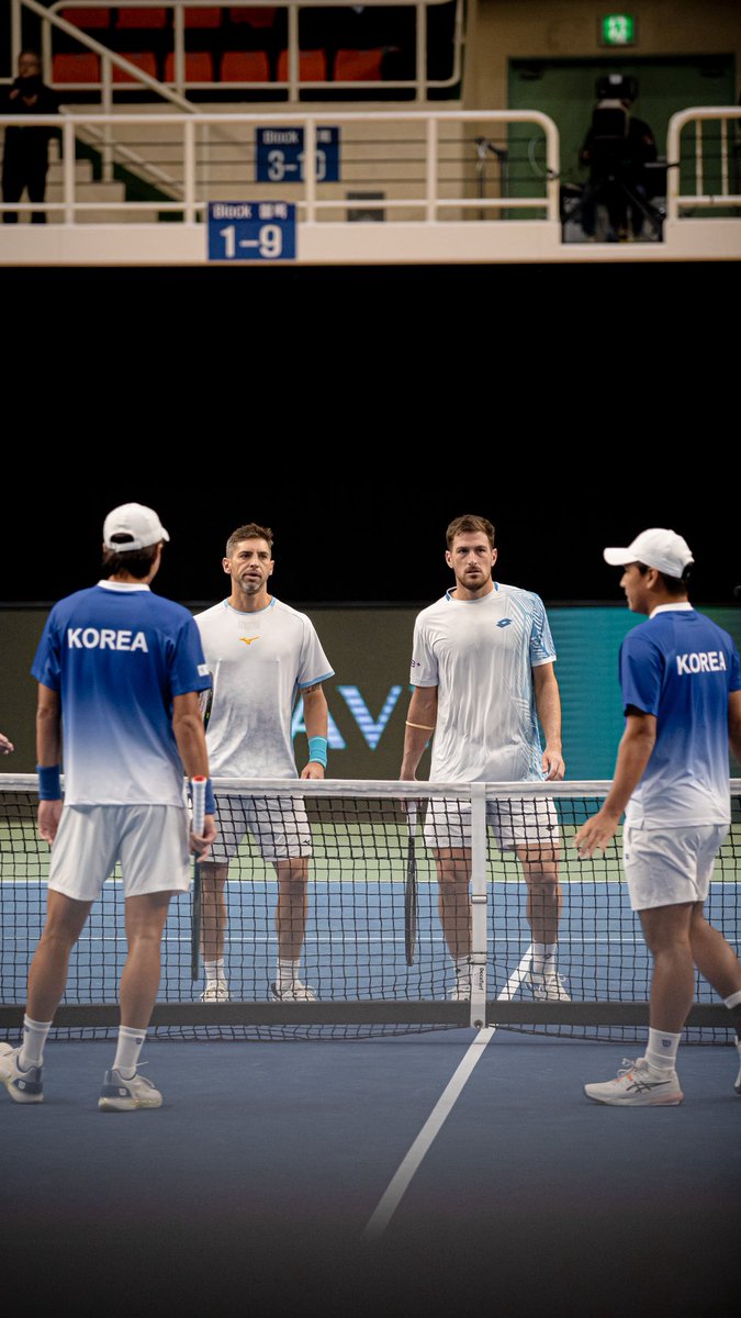 jpvillemur's tweet photo. El sábado en la sala de prensa del #Challenger de #Rosario cuando la serie de #CopaDavis estaba 1-1 coincidíamos con algunos periodistas que en caso de estar 2-2 el elegido para definir era Fede Gomez... al final jugó Trunge, porqué lo decidió así el capitán Javier Frana? https://t.co/26gvFN9PXA