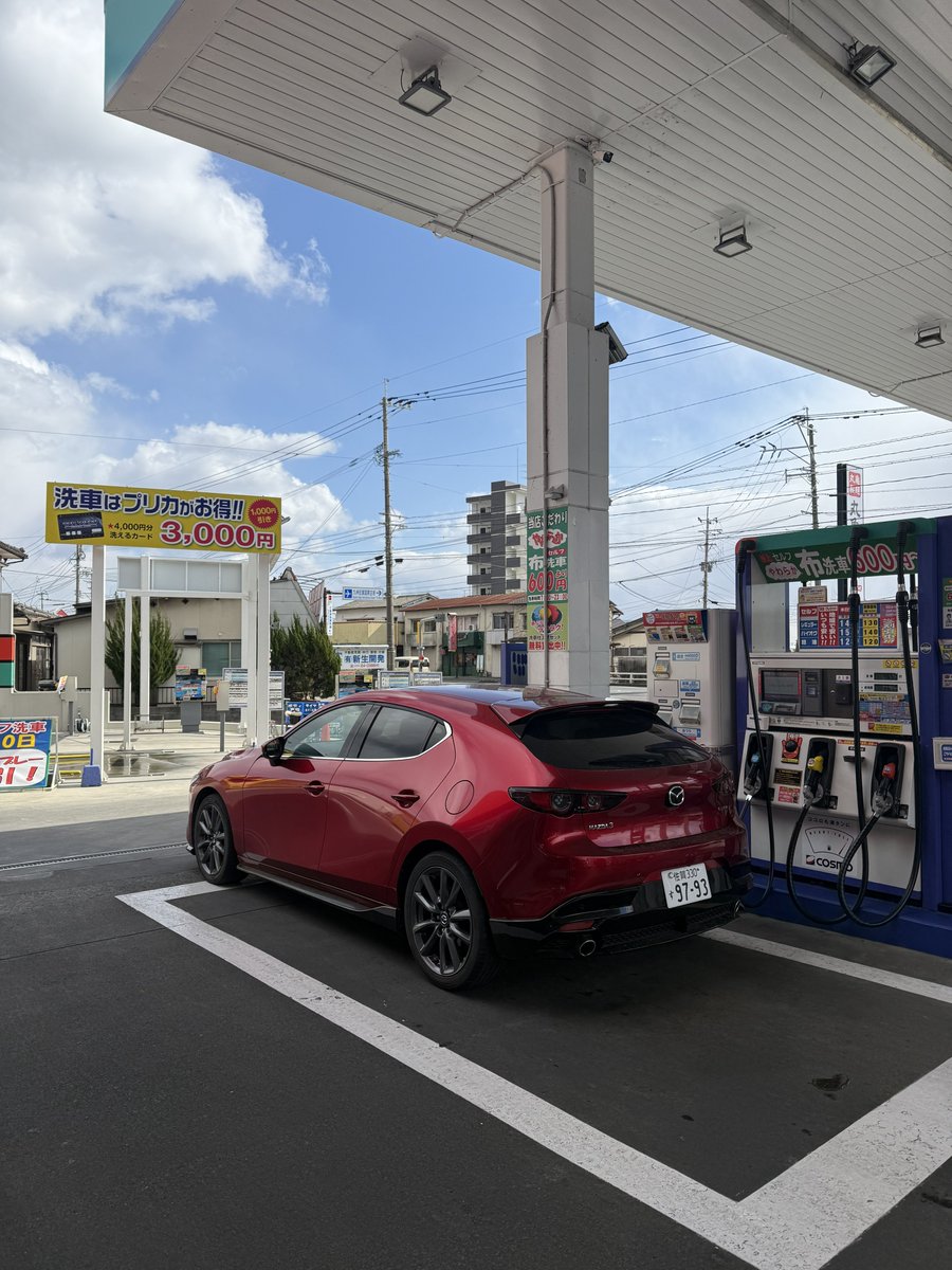 む tweet media