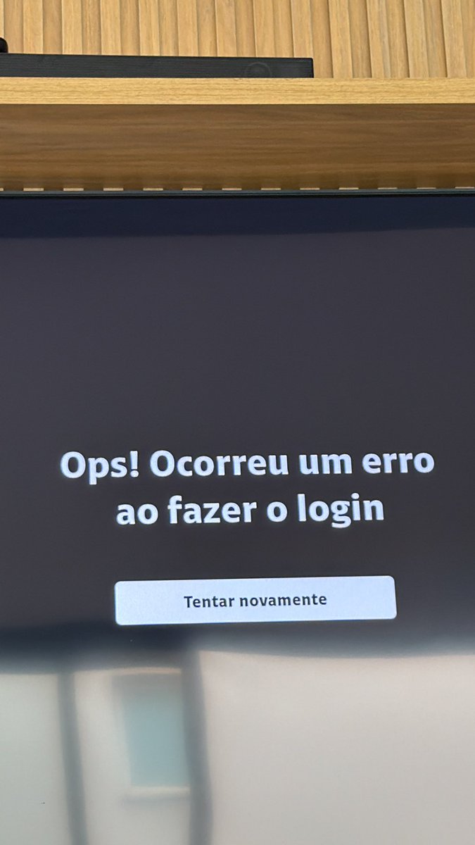 lucastrade's tweet photo. @danifranciulli @ClaroBrasil Aqui o mesmo problema… https://t.co/ynb7IY8xSi
