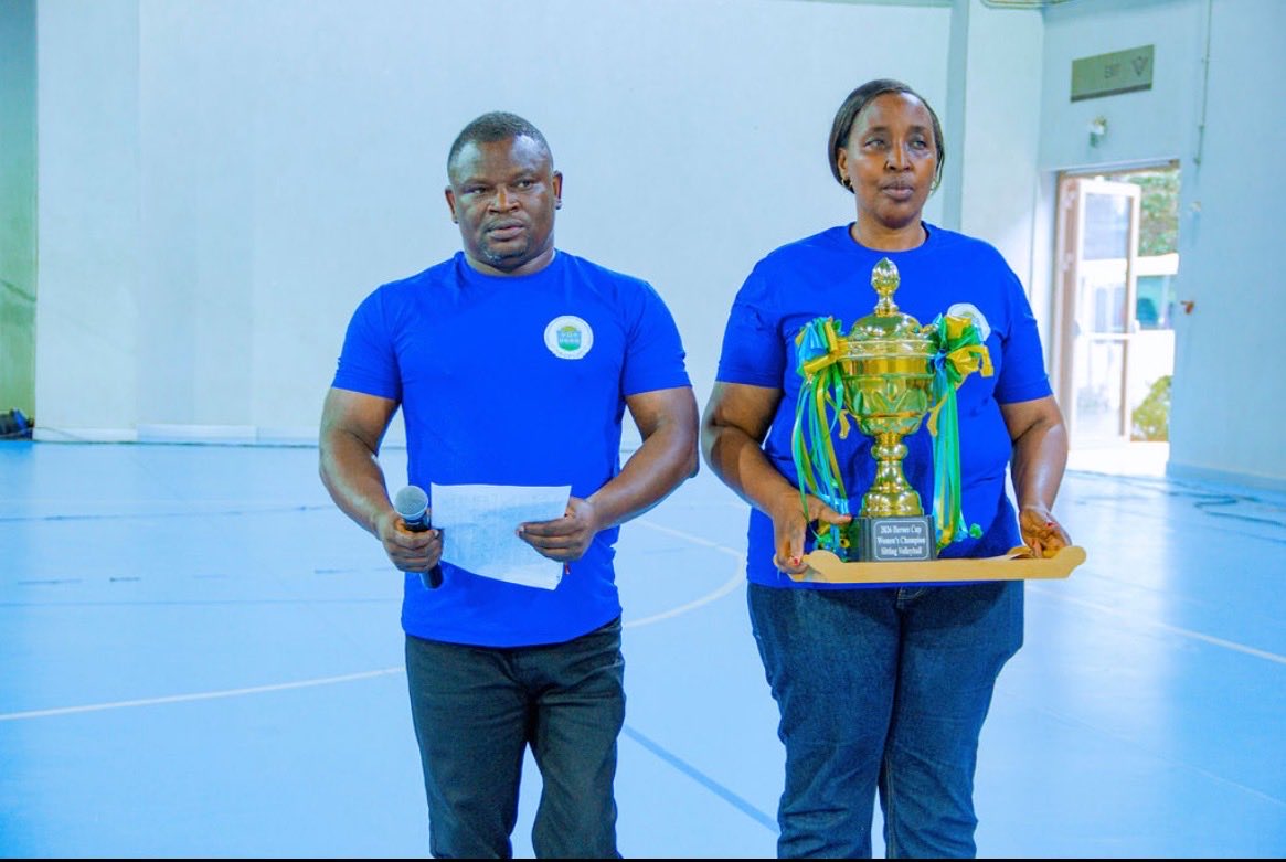 Coach Mandela tweet media