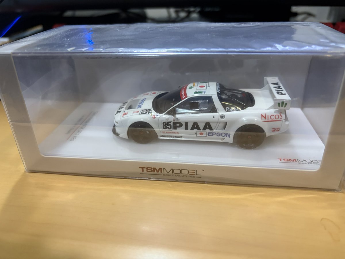 morizoh_cl7's tweet photo. ミニカーを沢山持っていますが、唯一困っている事があります。
写真のようなTSM MODELの1/43スケール用保護クリアケースが見つからないんですよね。
何処か扱ってるお店知ってたら教えて欲しい。
#TSMMODEL
#ミニカー https://t.co/1miFE87KLx