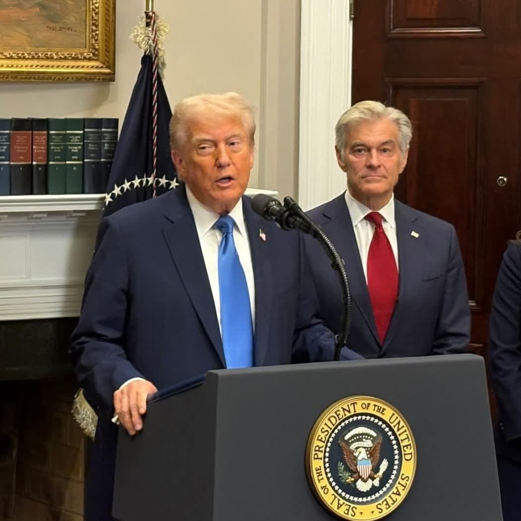 <a href="/WhiteHouse/">The White House</a> ⚓⛽ - <a href="/POTUS/">President Donald J. Trump</a>, <a href="/POTUS45/">President Trump 45 Archived</a> with <a href="/SecKennedy/">Secretary Kennedy</a>, <a href="/CMSGov/">CMSGov</a> &amp; others this afternoon in The Roosevelt Room at #discussing, #Autism, &amp; #pregnant #women! MAKE #AMERICAHEALTHY #AGAIN! <a href="/POTUS44/">President Obama</a>, <a href="/TeamTrump/">Team Trump (Text TRUMP to 88022)</a>, <a href="/WhiteHouse/">The White House</a> <a href="/HHSGov/">HHS</a> <a href="/SecKennedy/">Secretary Kennedy</a>, <a href="/CMSGov/">CMSGov</a>📷: <a href="/Katelyn_Caralle/">Katelyn Caralle</a>  🇺🇸 🇺🇸 🍫