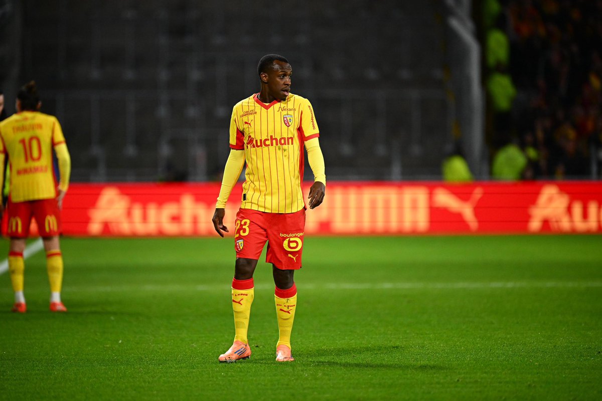 عيسى المسمار tweet media